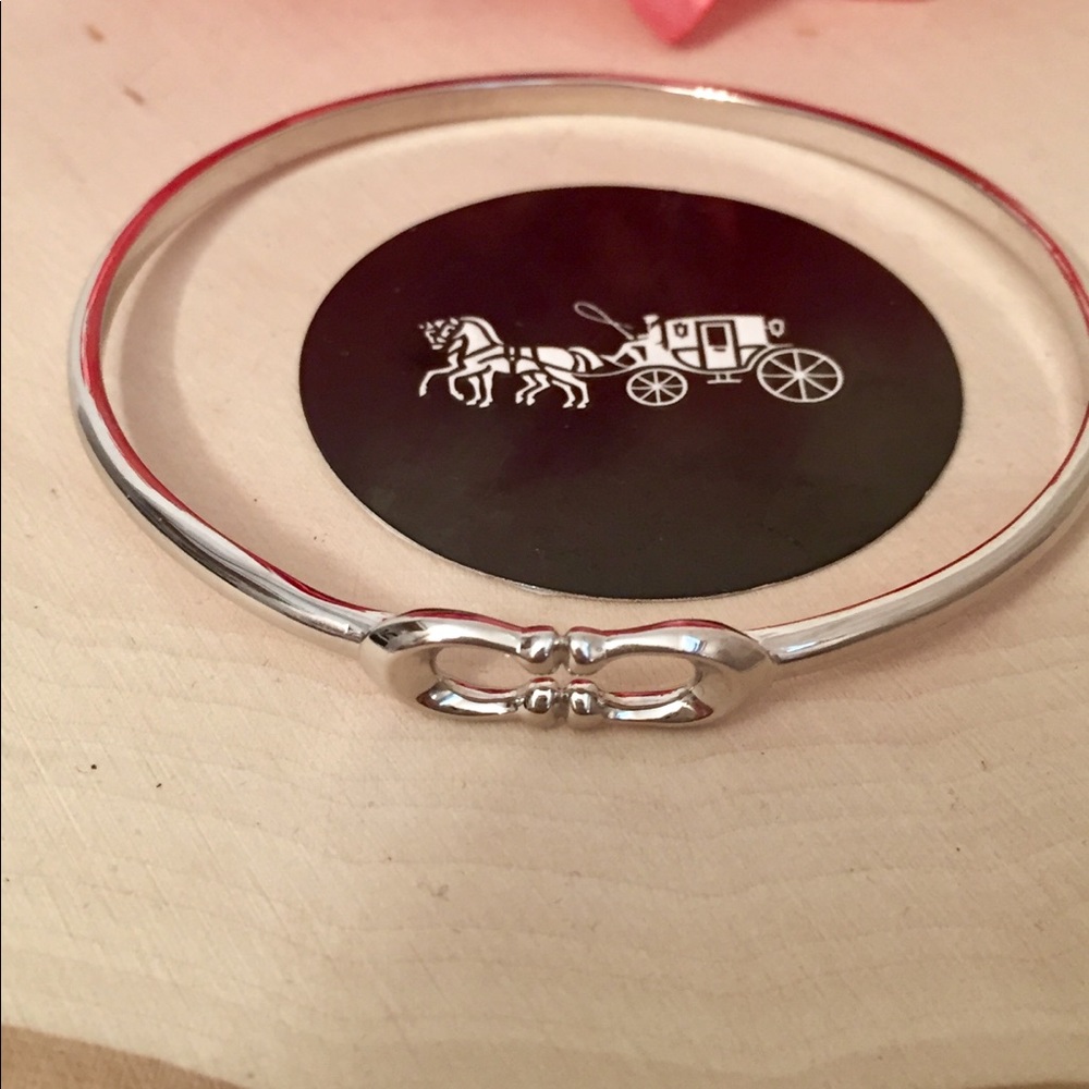 COACH 3 piece Signature Kissing C Bangle Set 🆕 - Picture 8 of 11